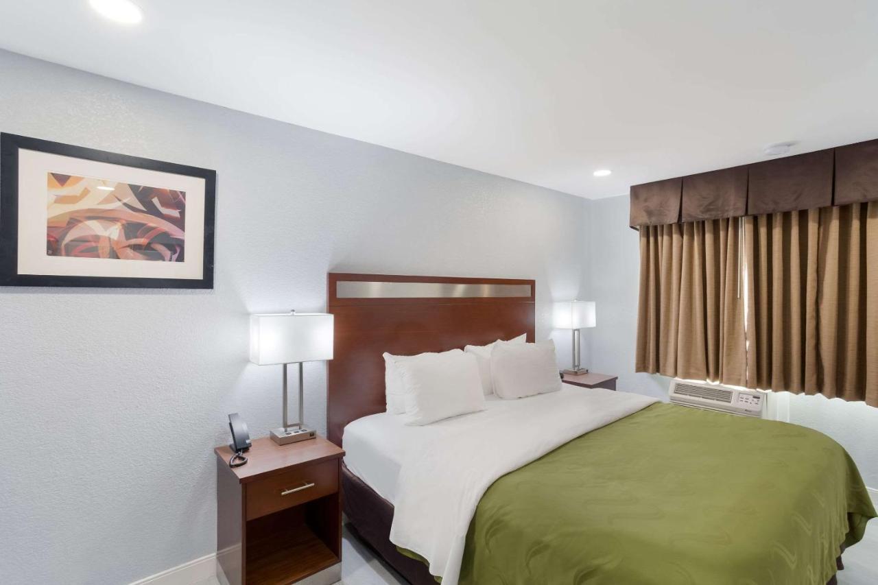 Quality Inn Redding Near I-5 Exteriör bild