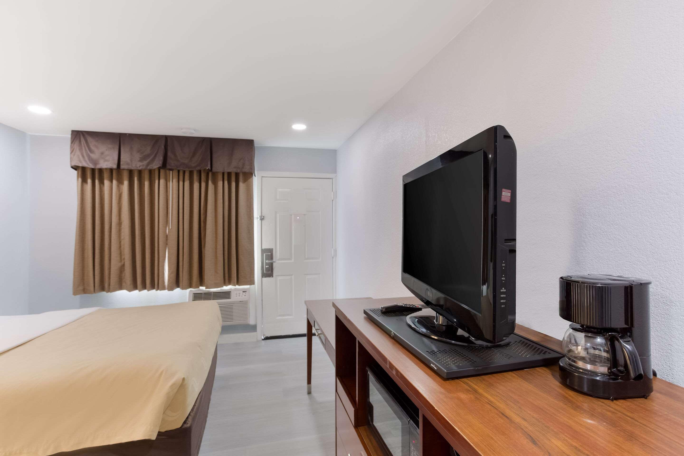 Quality Inn Redding Near I-5 Exteriör bild