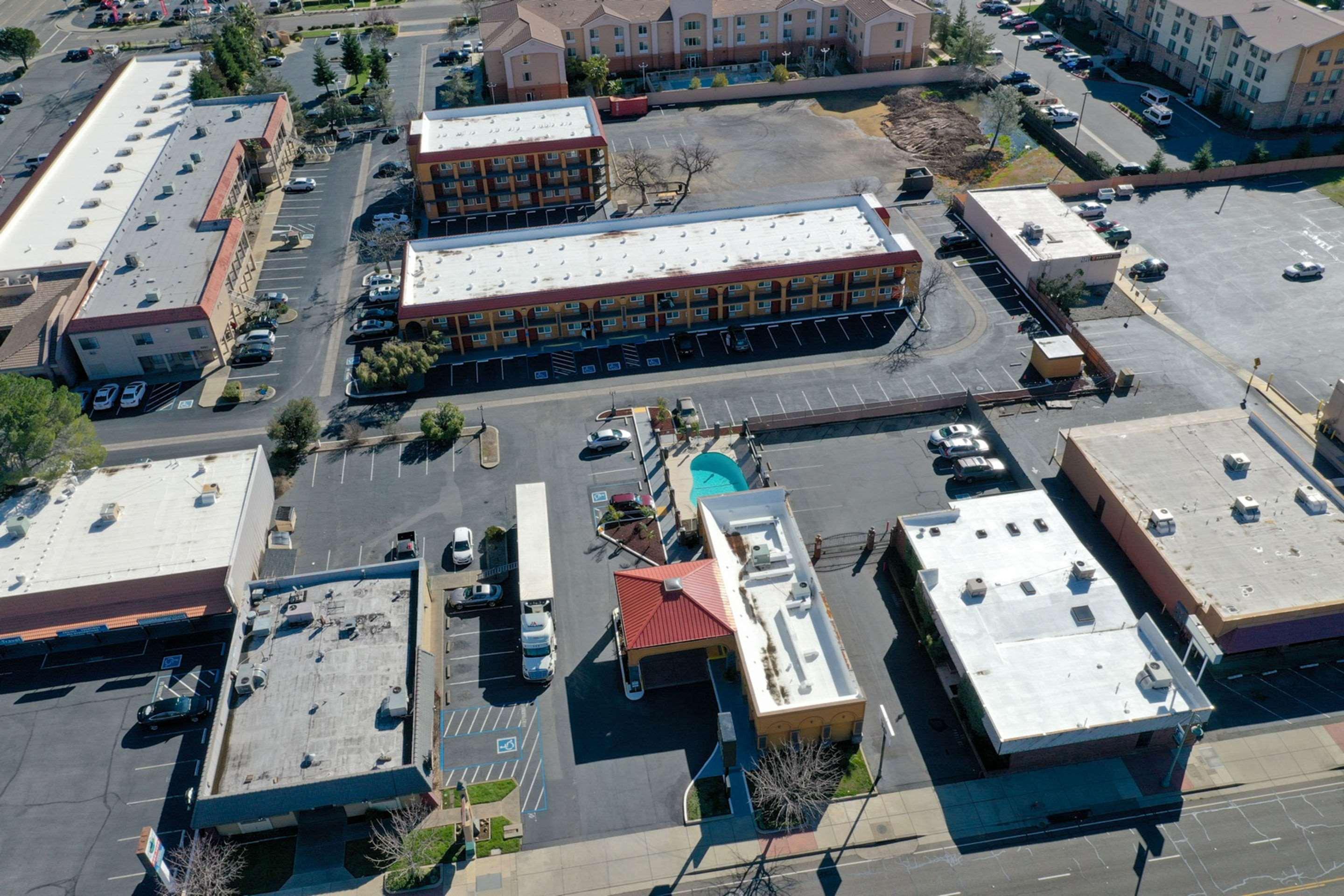 Quality Inn Redding Near I-5 Exteriör bild