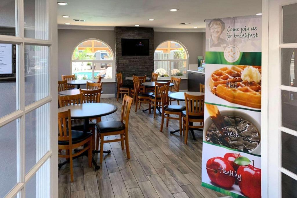 Quality Inn Redding Near I-5 Exteriör bild