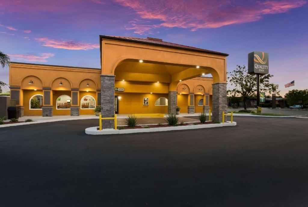 Quality Inn Redding Near I-5 Exteriör bild